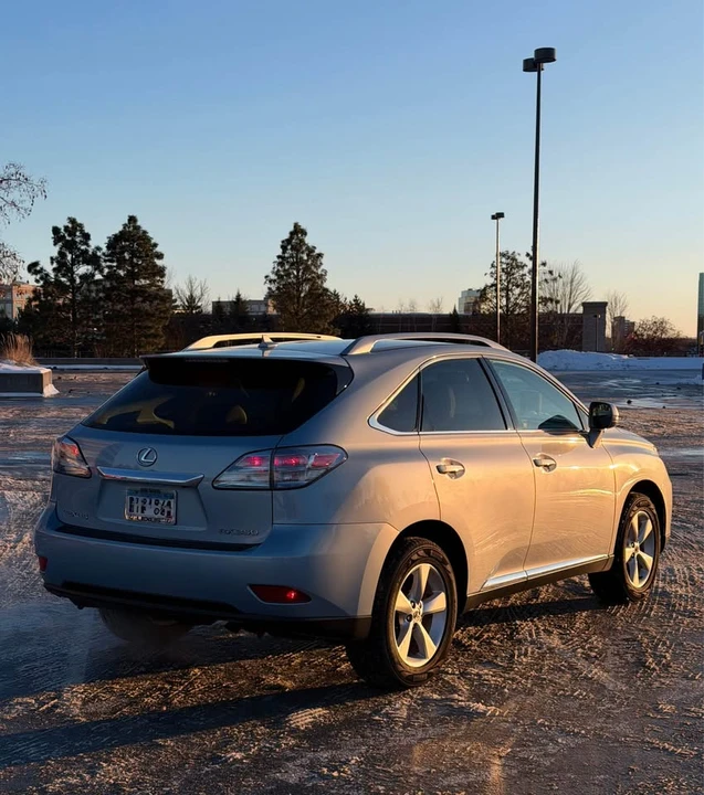 2010 Lexus RX 3rd Gen - Image 4 of 19