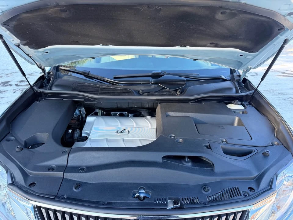 2010 Lexus RX 3rd Gen - Image 14 of 19