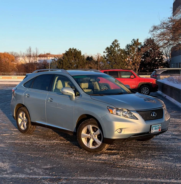 2010 Lexus RX 3rd Gen - Image 11 of 19
