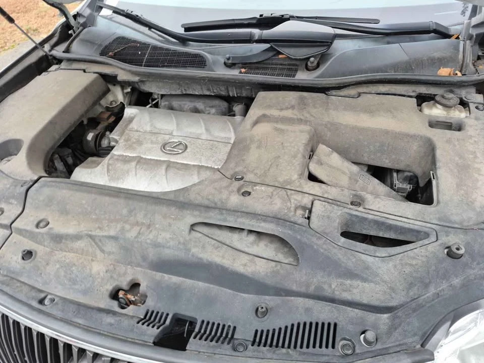 2010 Lexus RX 3rd Gen - Image 7 of 10