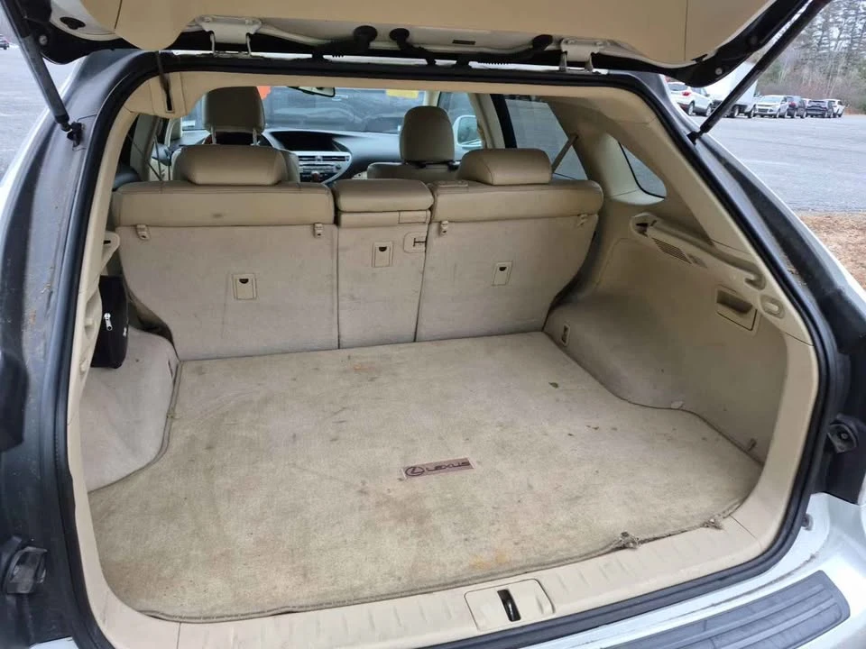 2010 Lexus RX 3rd Gen - Image 8 of 10