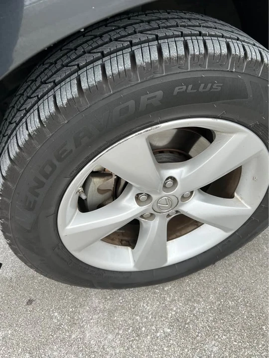 2010 Lexus RX 3rd Gen - Image 18 of 20