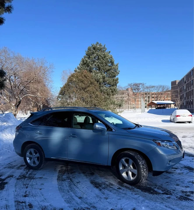 2010 Lexus RX 3rd Gen - Image 11 of 20