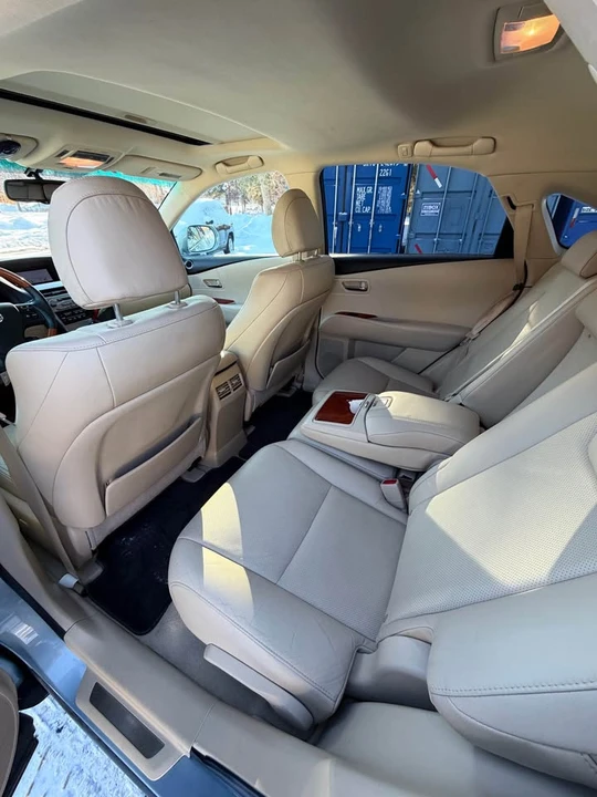 2010 Lexus RX 3rd Gen - Image 15 of 20
