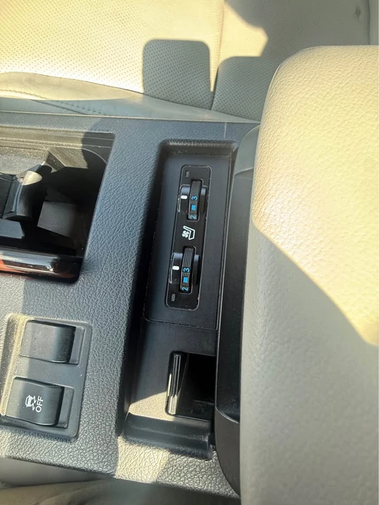 2010 Lexus RX 3rd Gen - Image 13 of 13