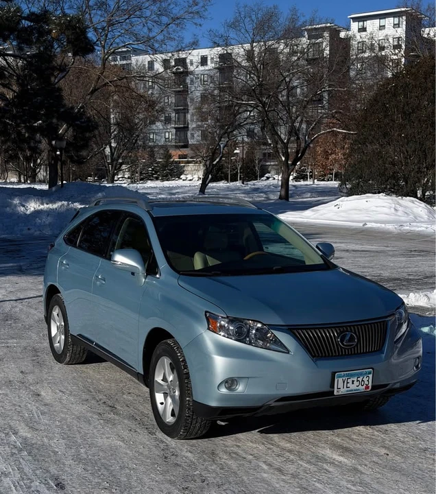 2010 Lexus RX 3rd Gen - Image 2 of 20