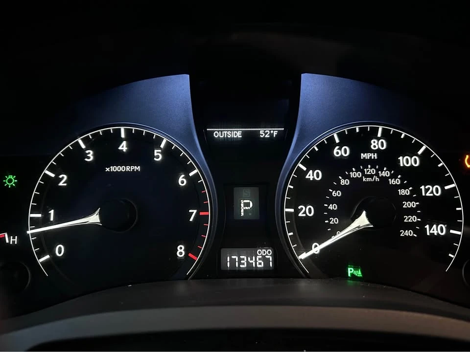 2010 Lexus RX 3rd Gen - Image 16 of 18
