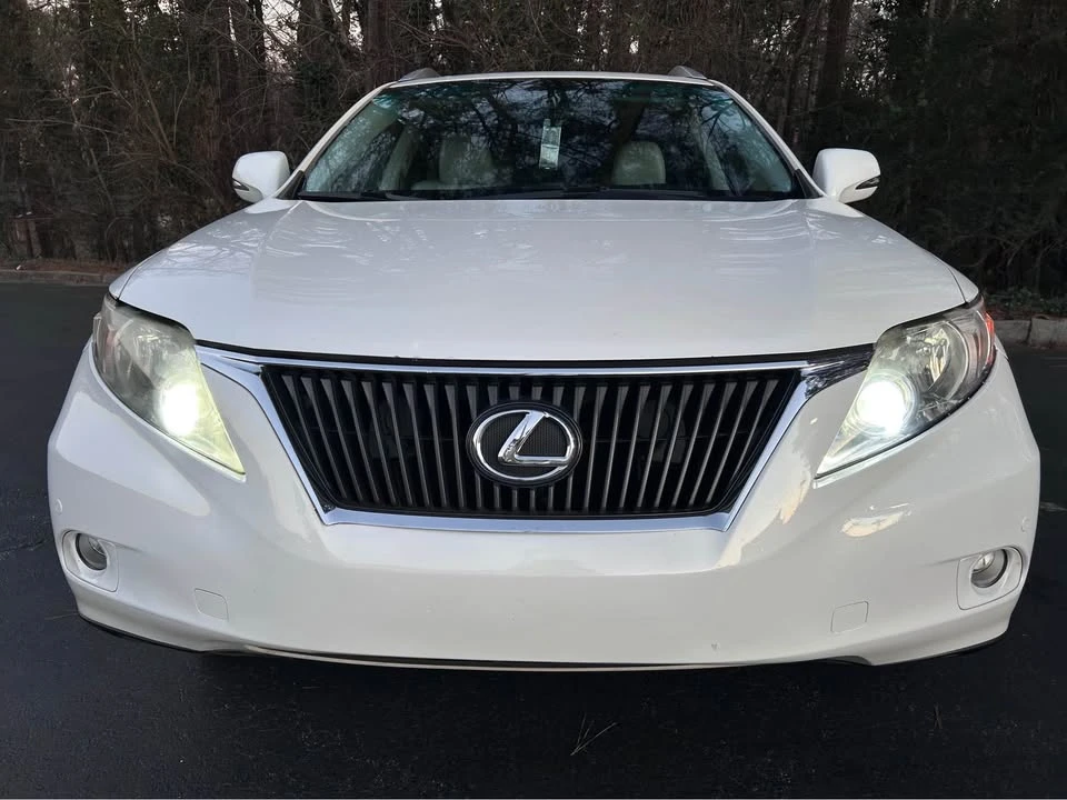 2010 Lexus RX 3rd Gen - Image 2 of 18