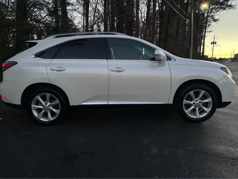 2010 Lexus RX 3rd Gen - Image 8 of 18