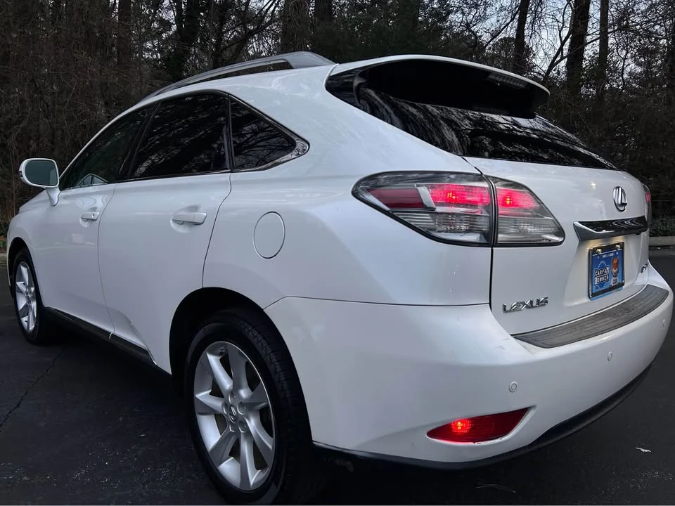 2010 Lexus RX 3rd Gen - Image 5 of 18