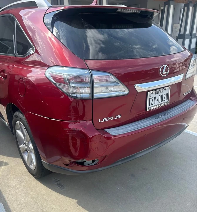 2010 Lexus RX 3rd Gen - Image 4 of 10