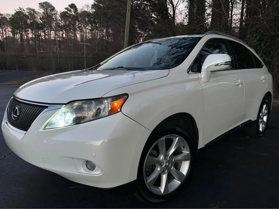 2010 Lexus RX 3rd Gen - Image 3 of 18