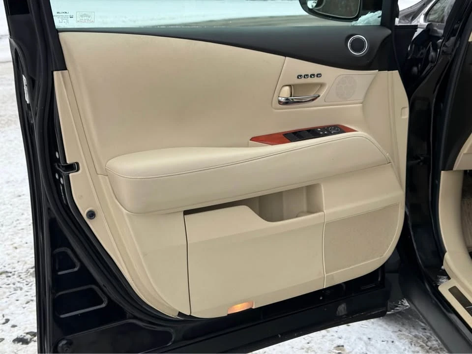 2010 Lexus RX 3rd Gen - Image 11 of 19