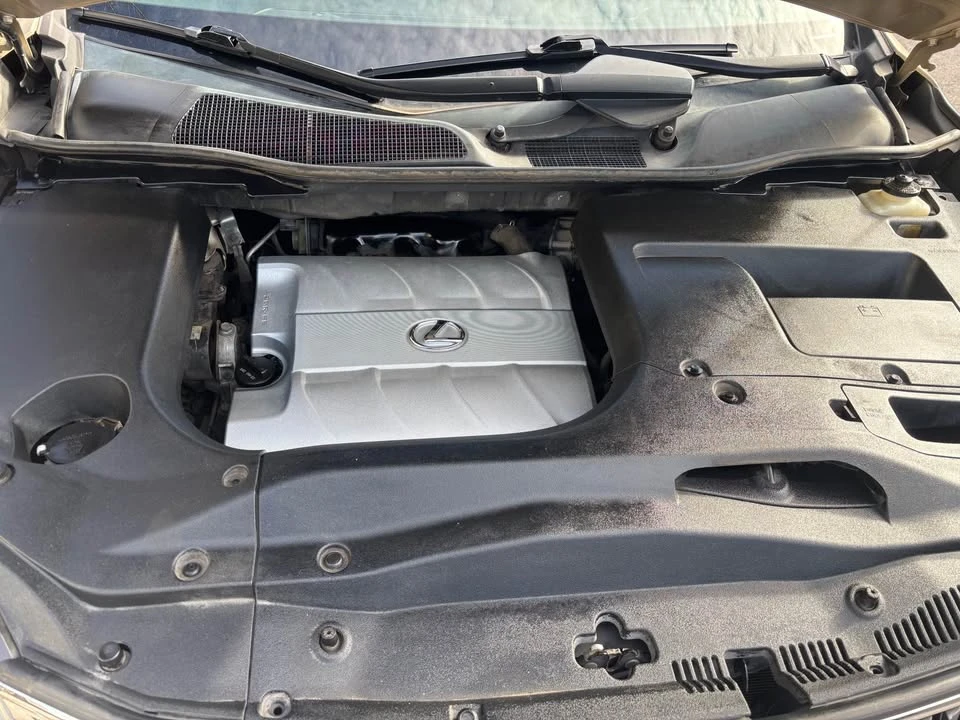2010 Lexus RX 3rd Gen - Image 19 of 19