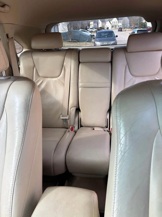2010 Lexus RX 3rd Gen - Image 12 of 19