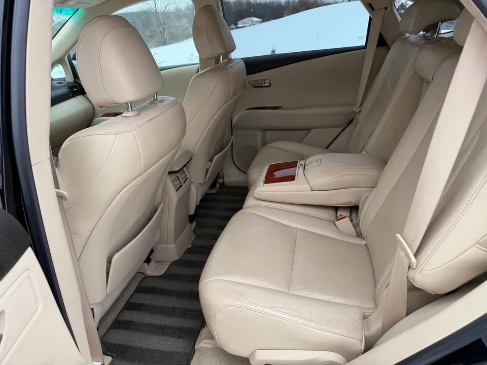 2010 Lexus RX 3rd Gen - Image 13 of 19