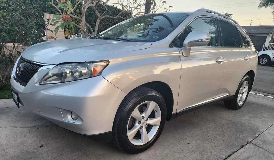 2010 Lexus RX 3rd Gen - Image 3 of 9