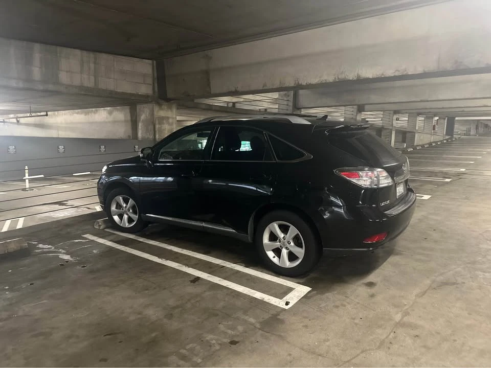 2010 Lexus RX 3rd Gen - Image 3 of 9