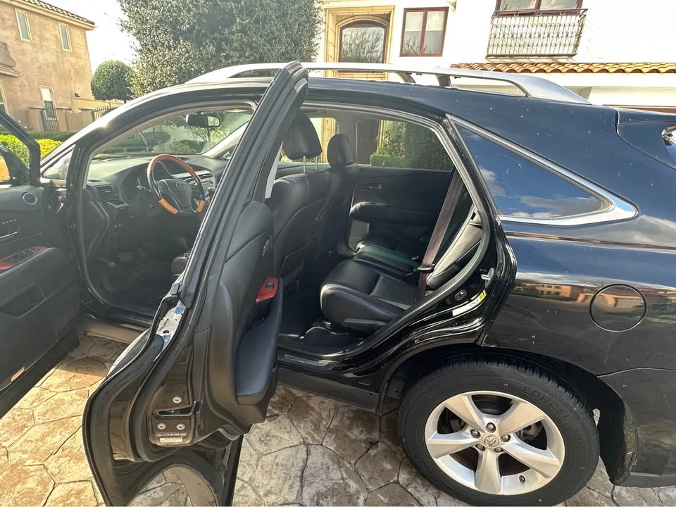 2010 Lexus RX 3rd Gen - Image 7 of 9