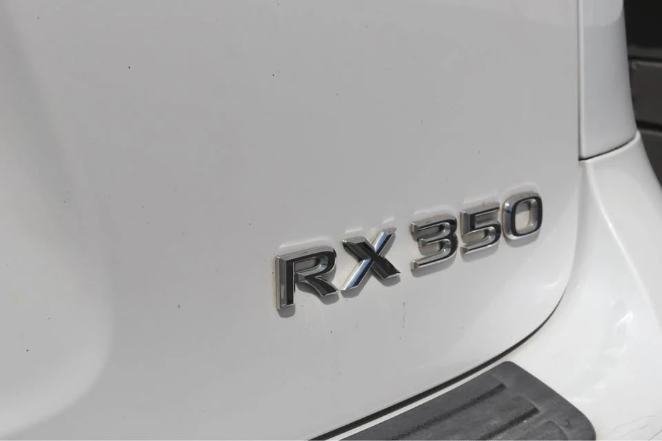 2010 Lexus RX 3rd Gen - Image 8 of 18