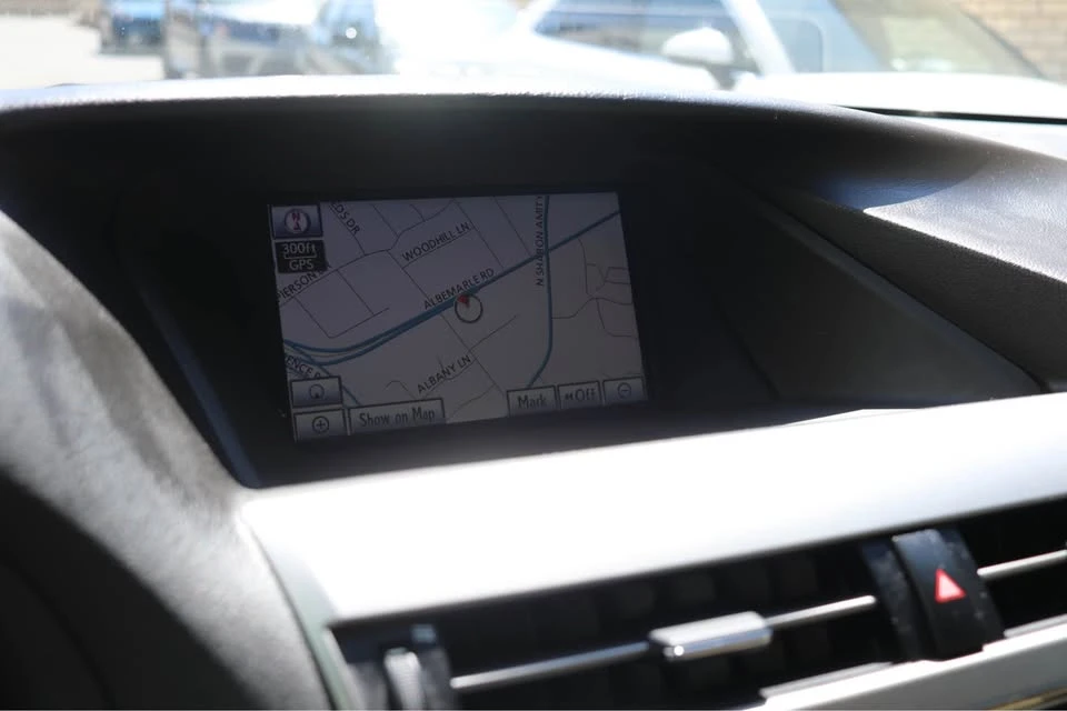 2010 Lexus RX 3rd Gen - Image 18 of 18