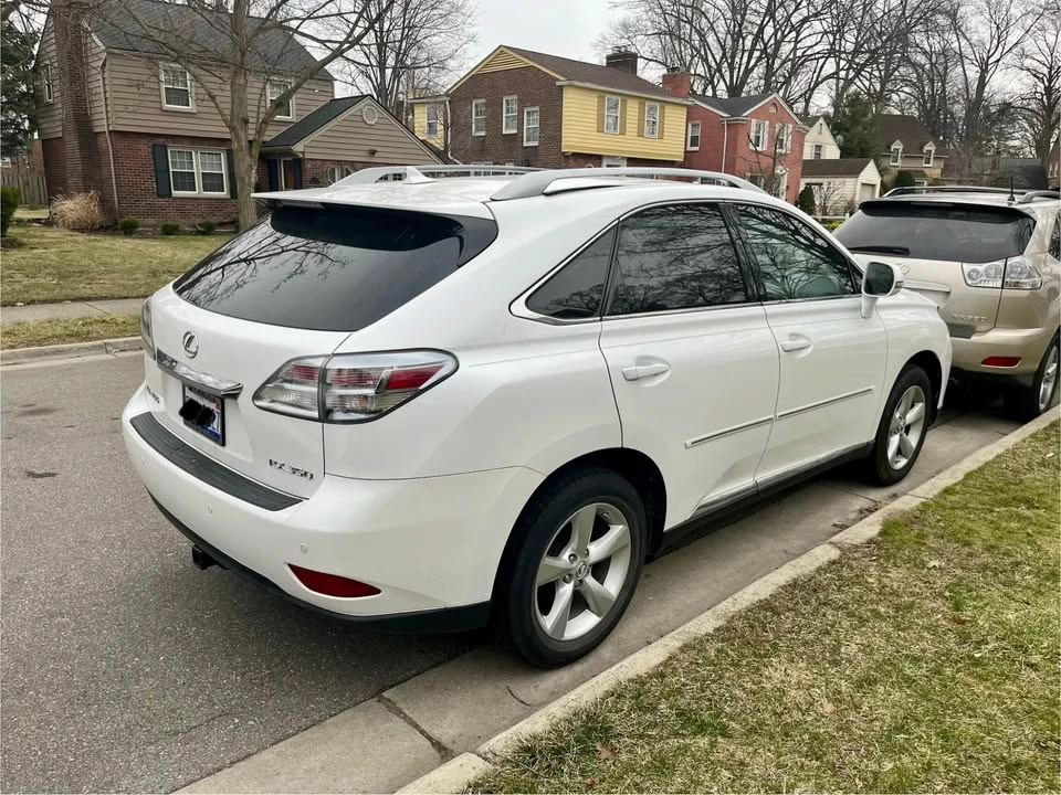 2010 Lexus RX 3rd Gen - Image 3 of 16
