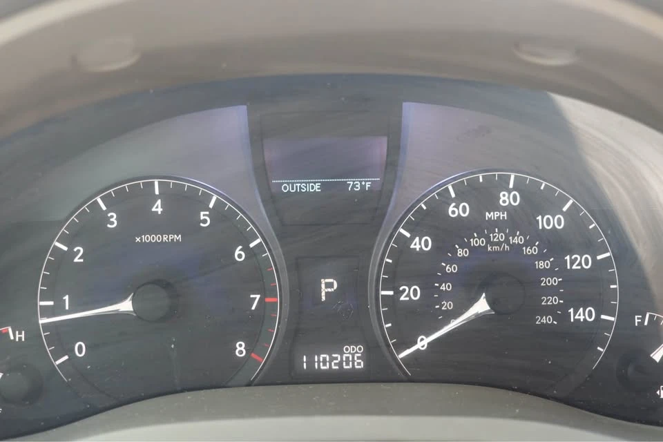 2010 Lexus RX 3rd Gen - Image 17 of 18