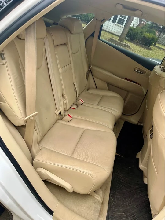 2010 Lexus RX 3rd Gen - Image 10 of 16