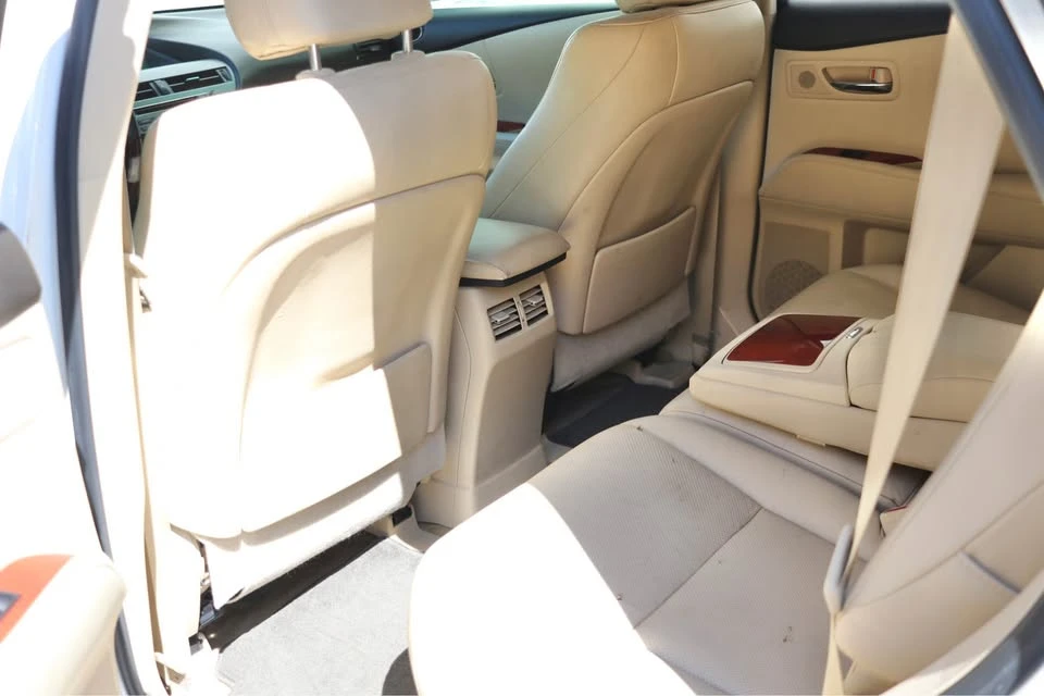 2010 Lexus RX 3rd Gen - Image 11 of 18