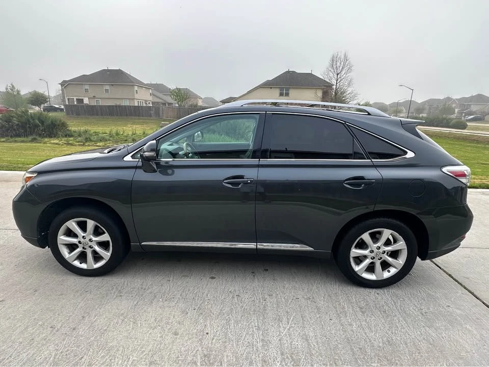 2010 Lexus RX 3rd Gen - Image 6 of 10