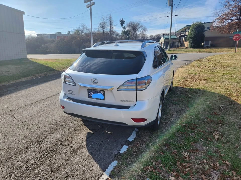 2010 Lexus RX 3rd Gen - Image 4 of 11
