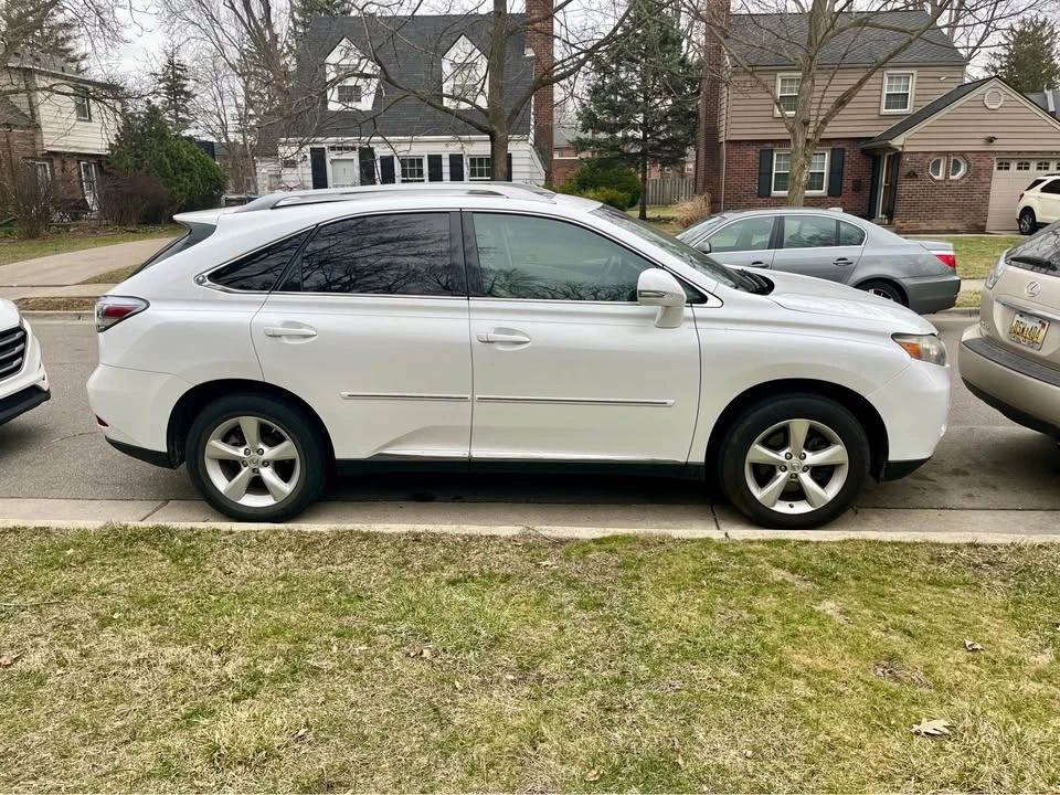 2010 Lexus RX 3rd Gen - Image 2 of 16