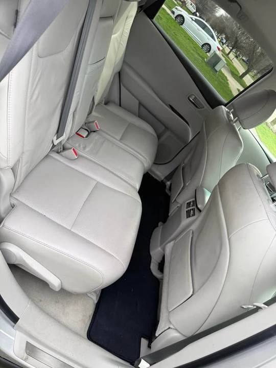 2010 Lexus RX 3rd Gen - Image 9 of 19