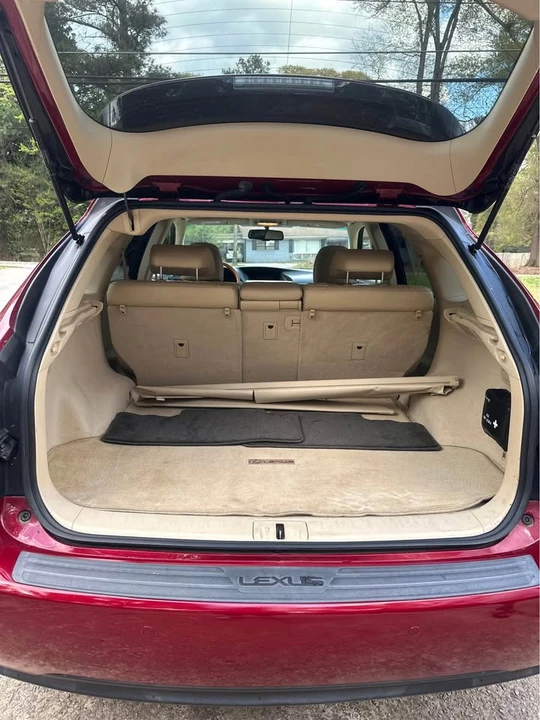 2010 Lexus RX 3rd Gen - Image 10 of 13