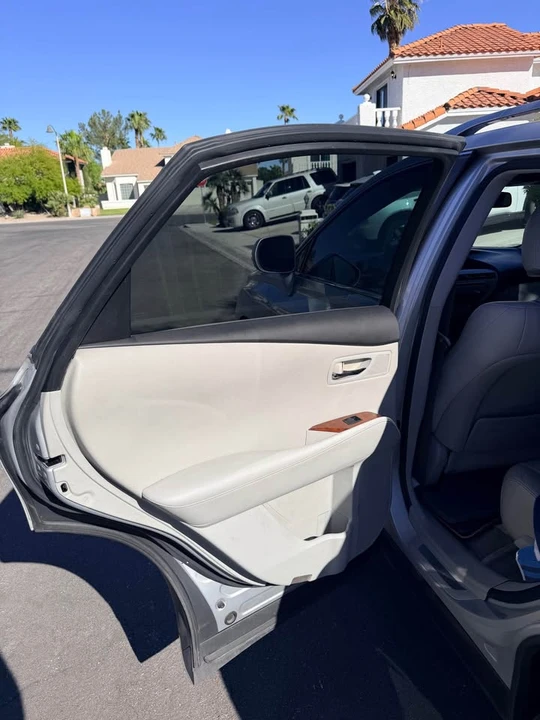 2010 Lexus RX 3rd Gen - Image 13 of 18