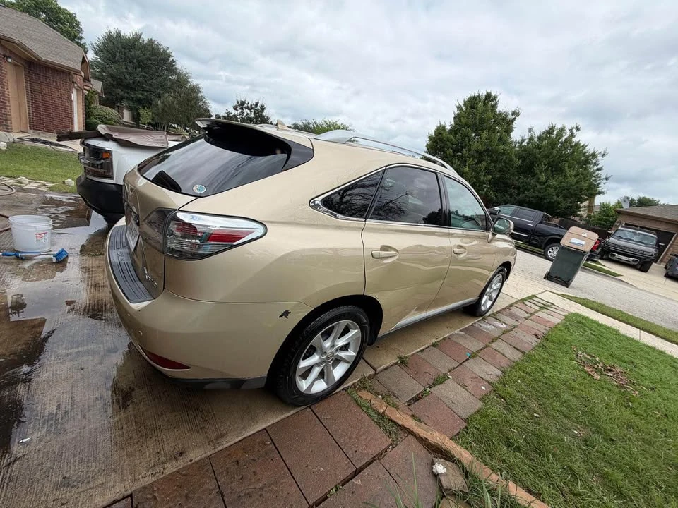 2010 Lexus RX 3rd Gen - Image 2 of 12