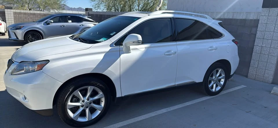 2010 Lexus RX 3rd Gen - Image 4 of 11