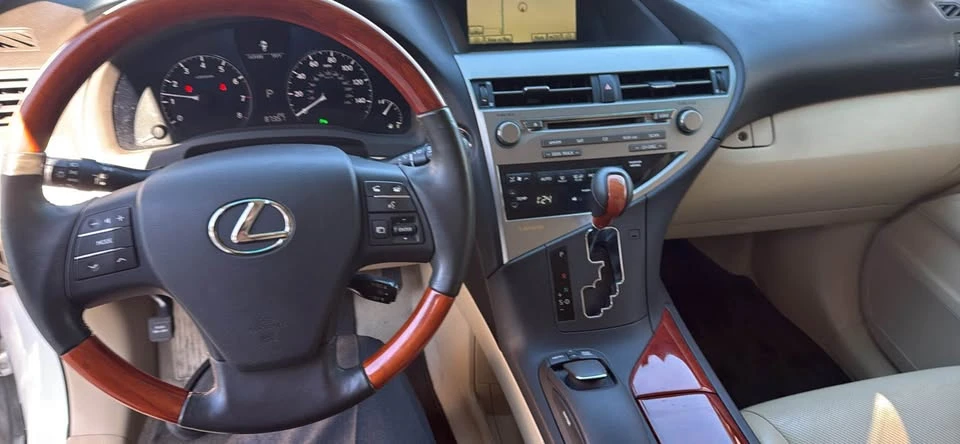 2010 Lexus RX 3rd Gen - Image 7 of 11