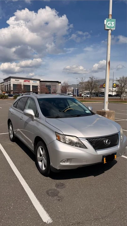 2010 Lexus RX 3rd Gen - Image 5 of 14