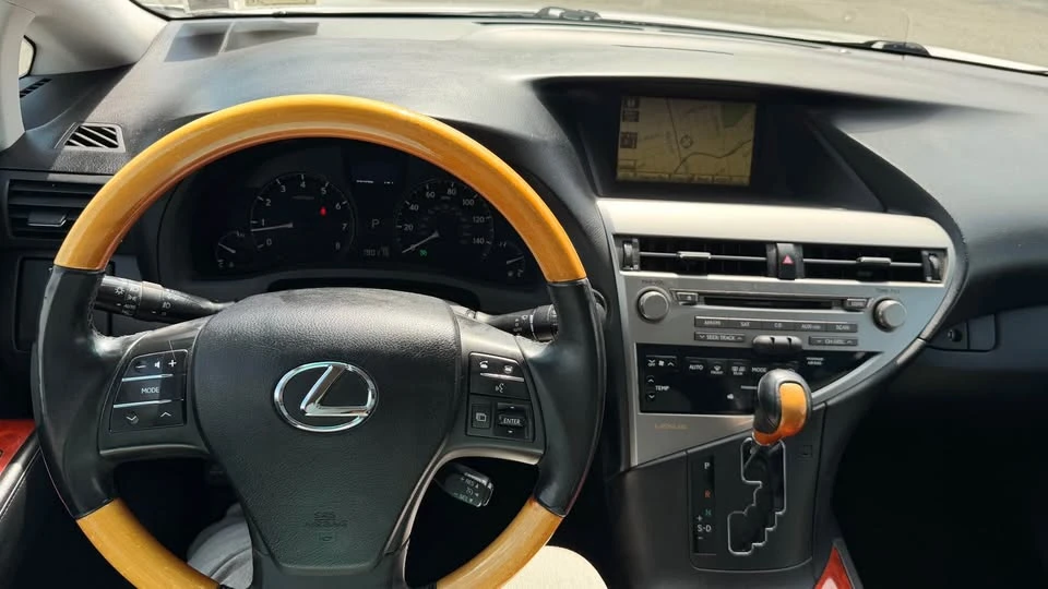 2010 Lexus RX 3rd Gen - Image 2 of 14