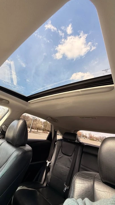 2010 Lexus RX 3rd Gen - Image 3 of 14