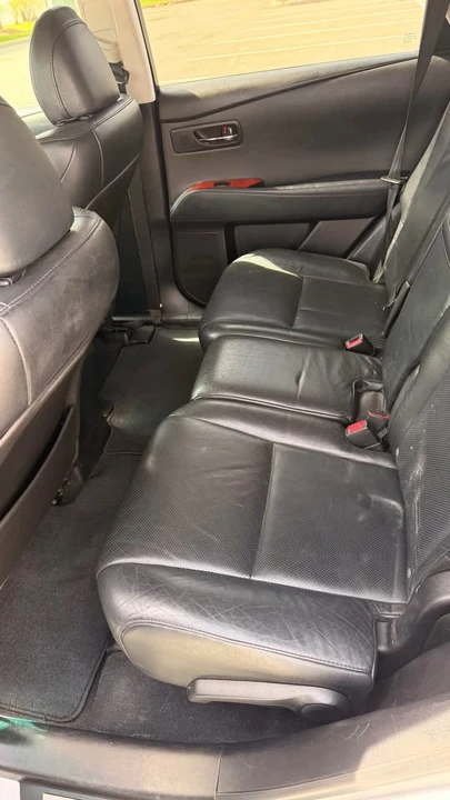 2010 Lexus RX 3rd Gen - Image 11 of 14