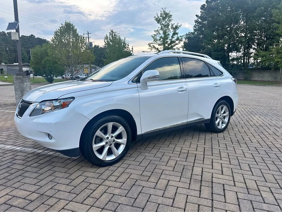2010 Lexus RX 3rd Gen - Image 2 of 14