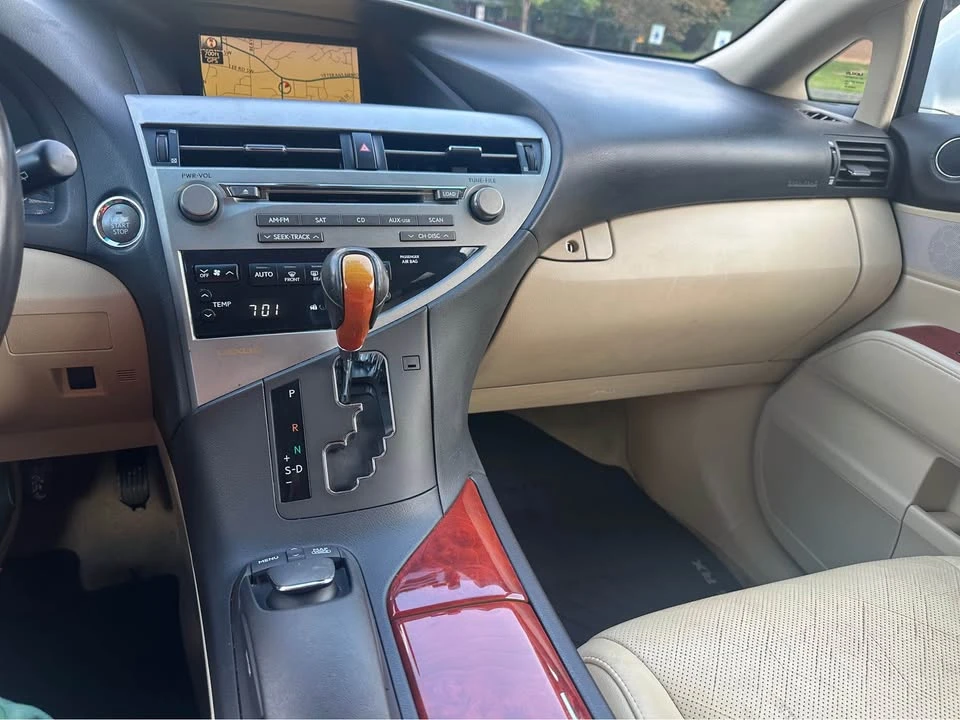 2010 Lexus RX 3rd Gen - Image 14 of 14