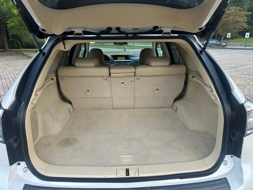 2010 Lexus RX 3rd Gen - Image 8 of 14