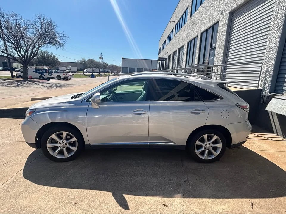 2010 Lexus RX 3rd Gen - Image 2 of 9