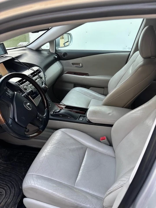 2010 Lexus RX 3rd Gen - Image 9 of 9