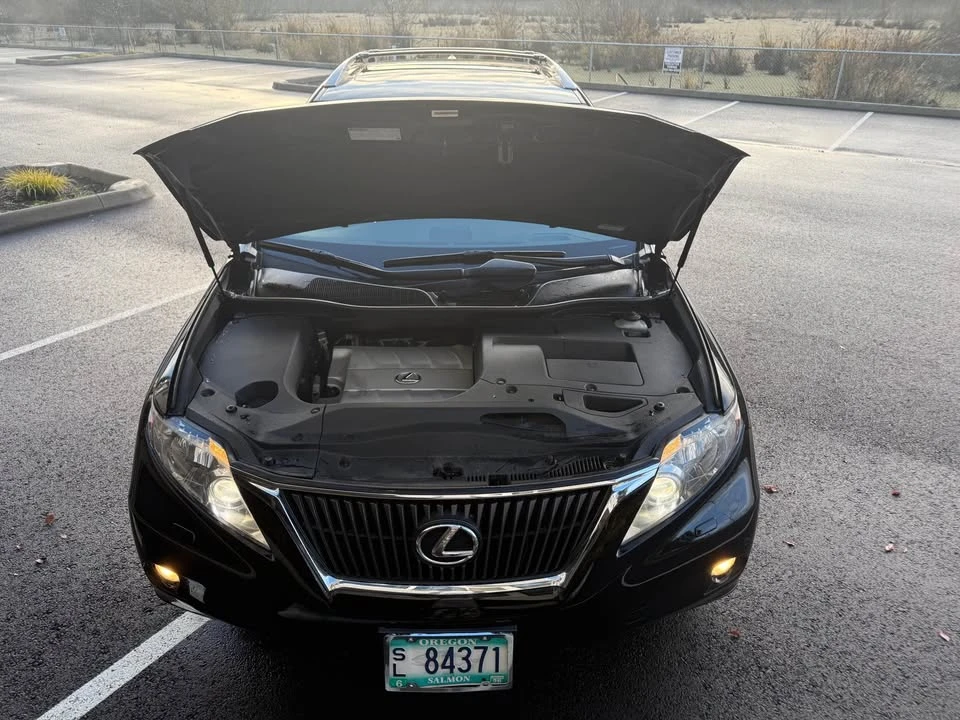 2010 Lexus RX 3rd Gen - Image 9 of 17