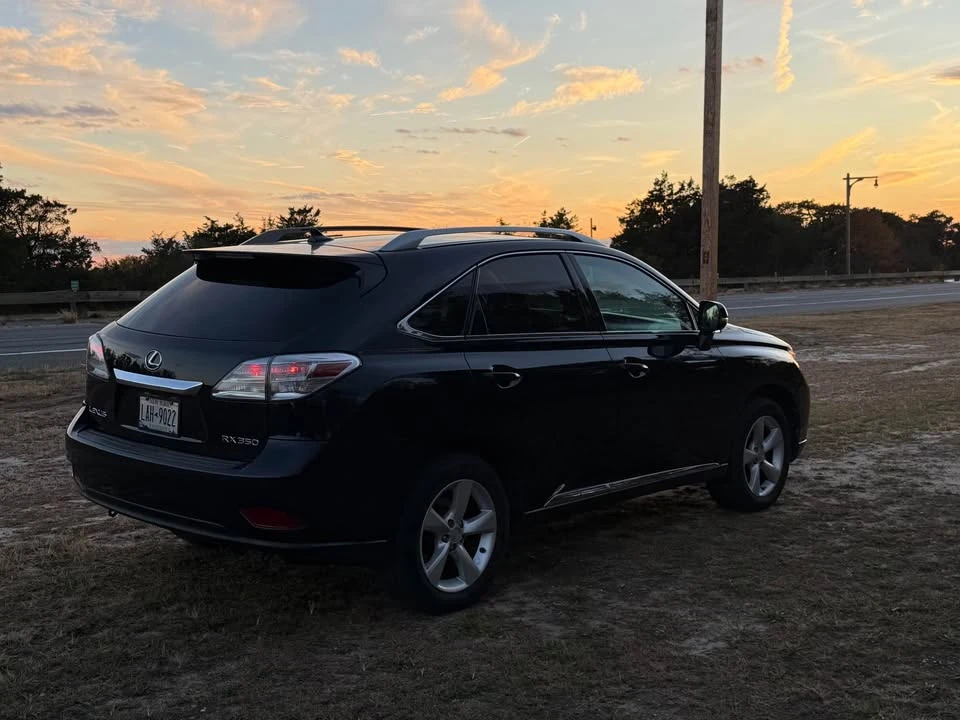 2010 Lexus RX 3rd Gen - Image 5 of 16