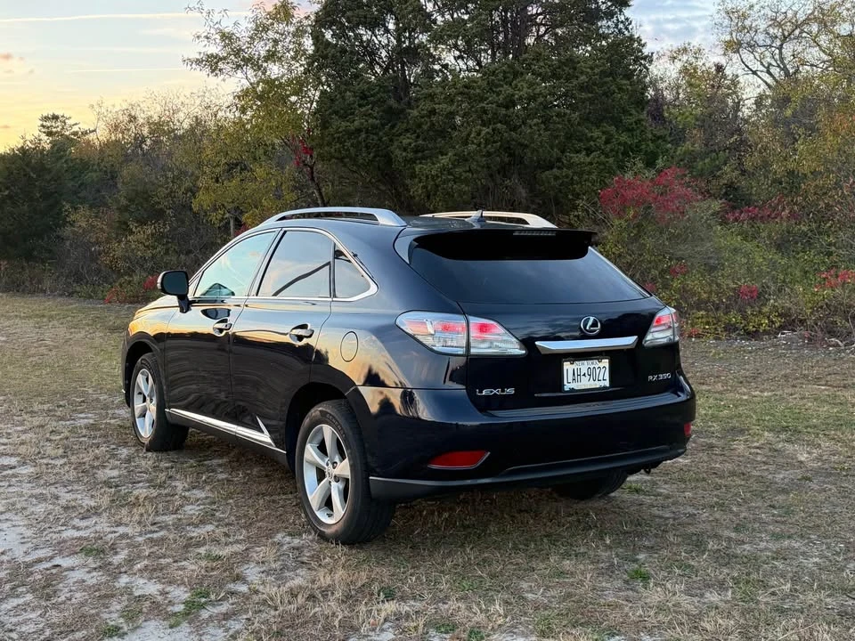 2010 Lexus RX 3rd Gen - Image 9 of 16